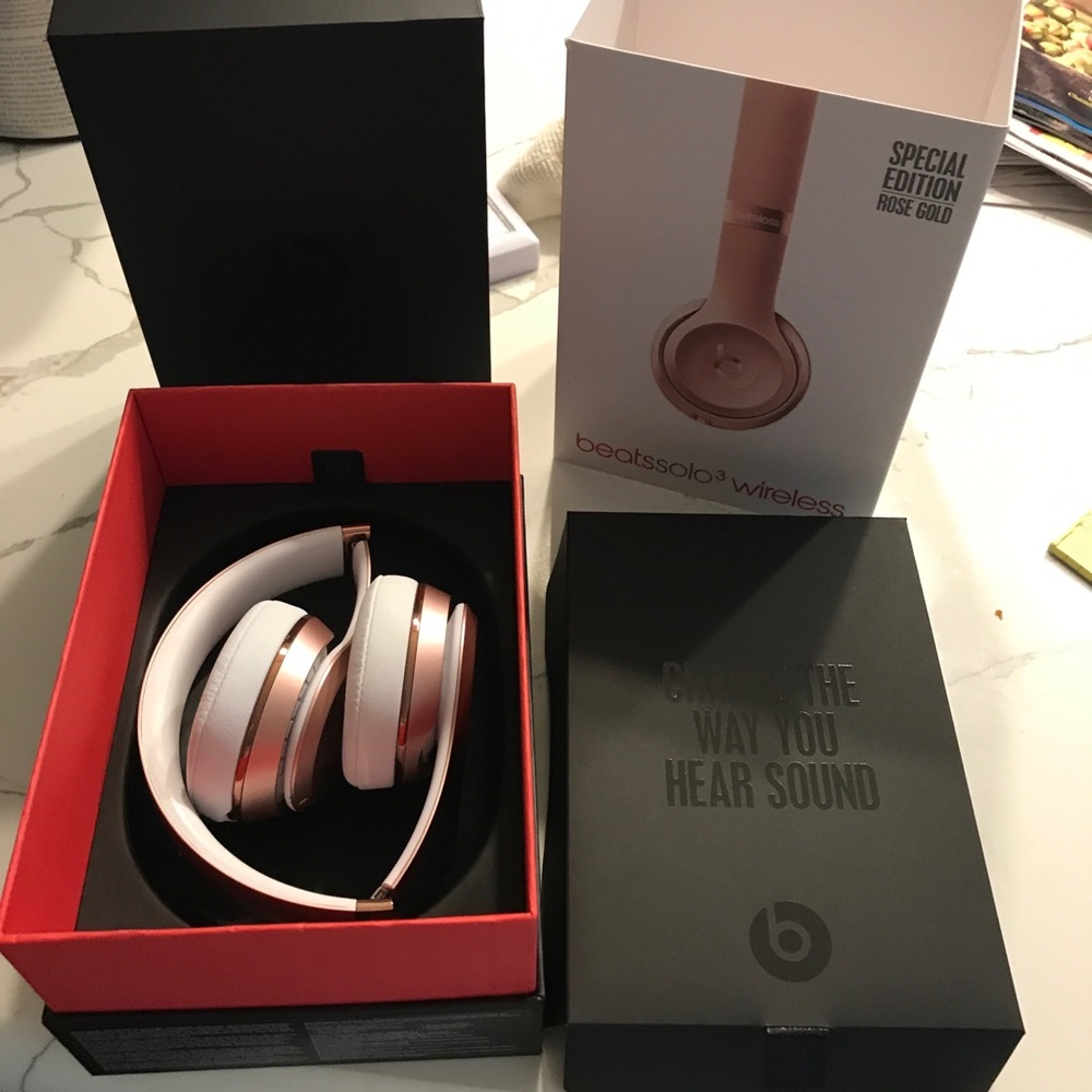 Rose Gold LE Beats